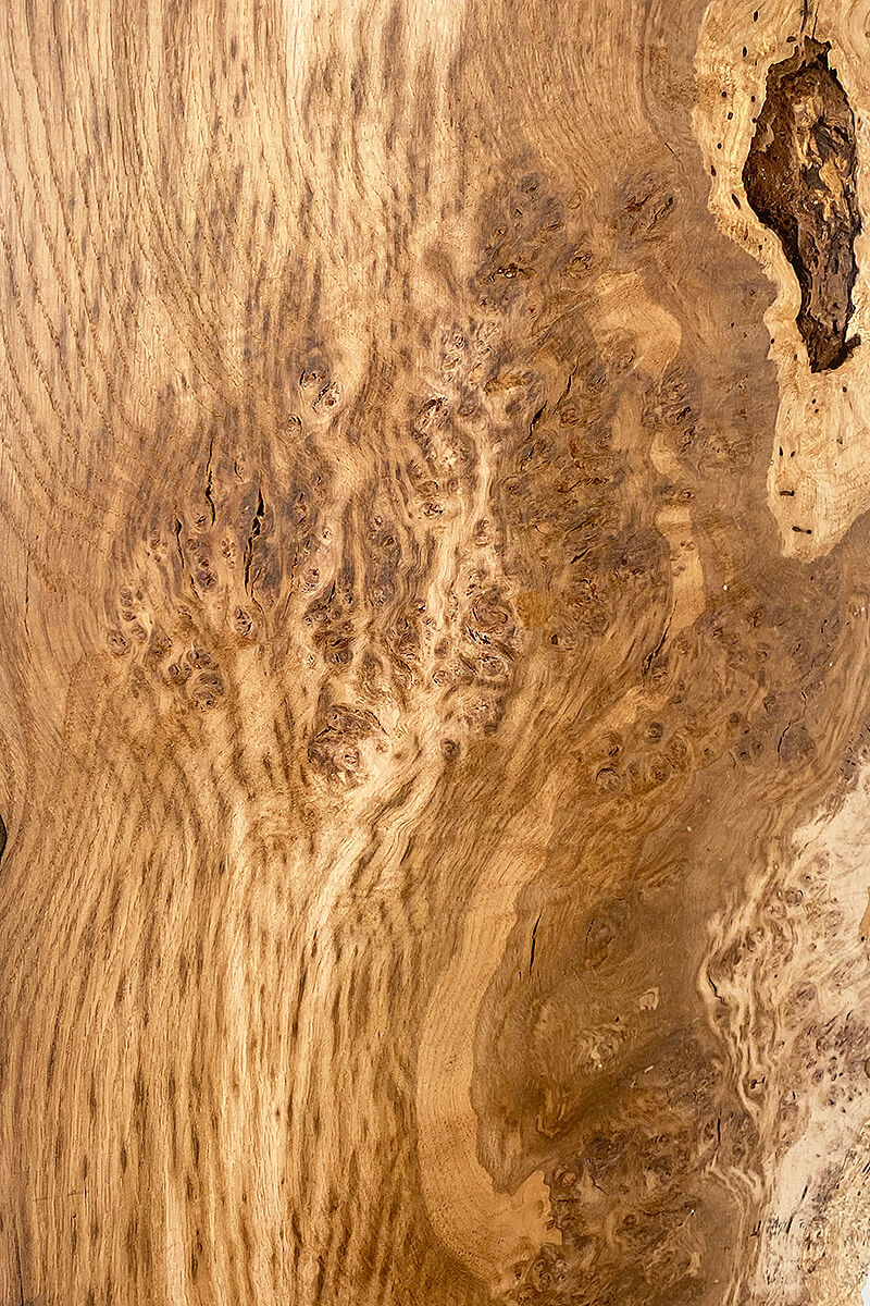 Oak - Live Edge Board