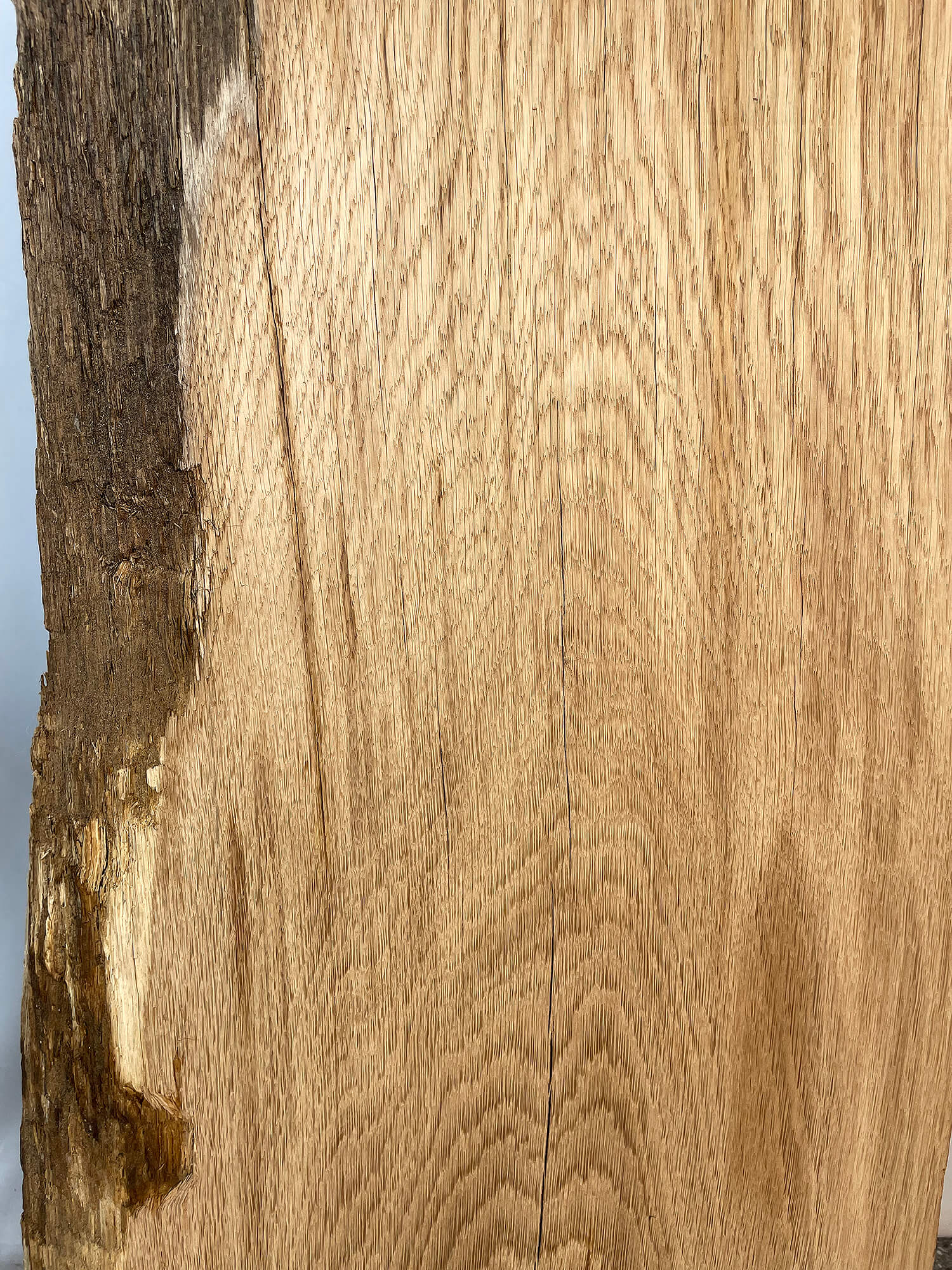 Oak - Live Edge Board