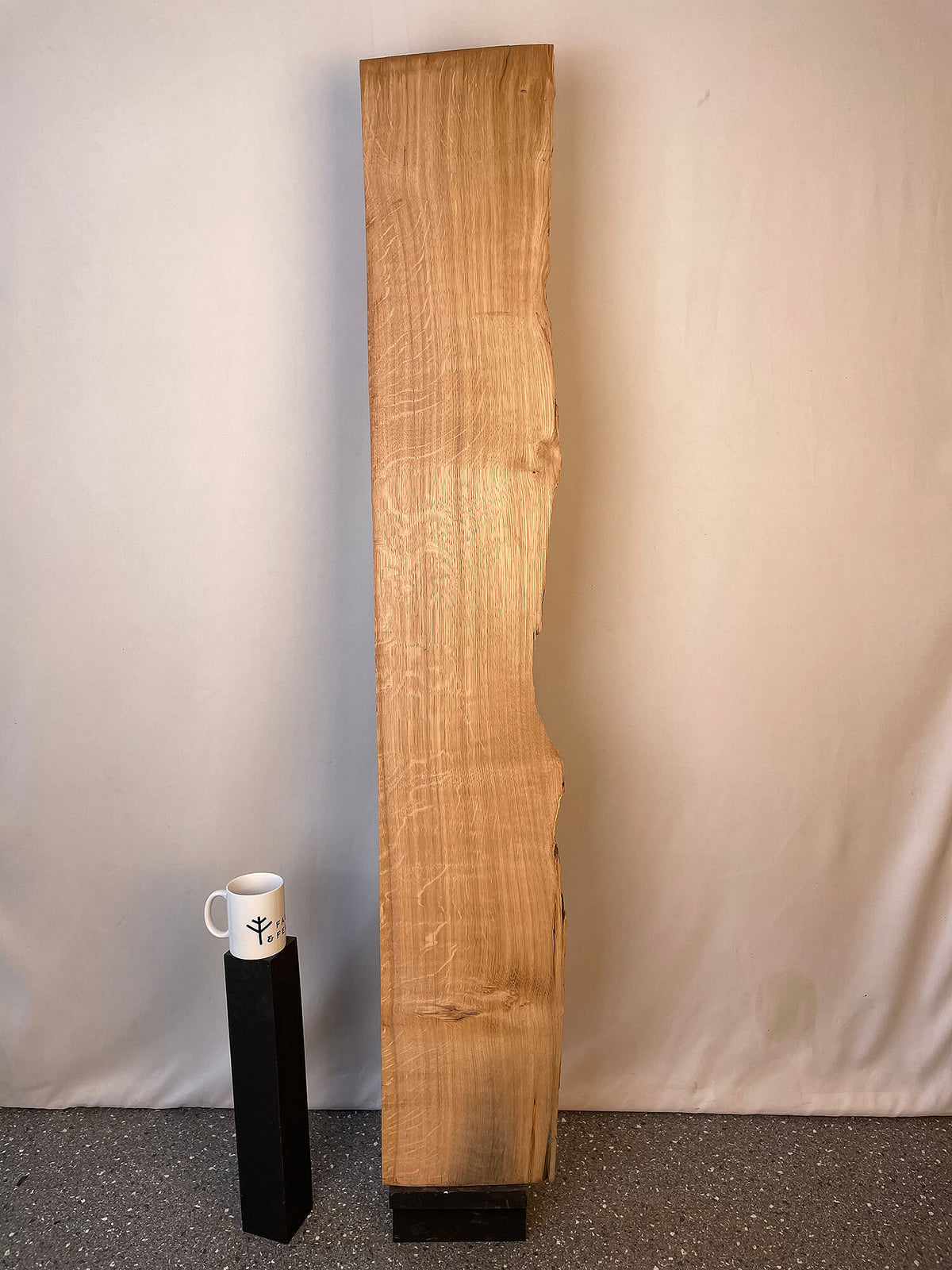 Oak - Live Edge Board