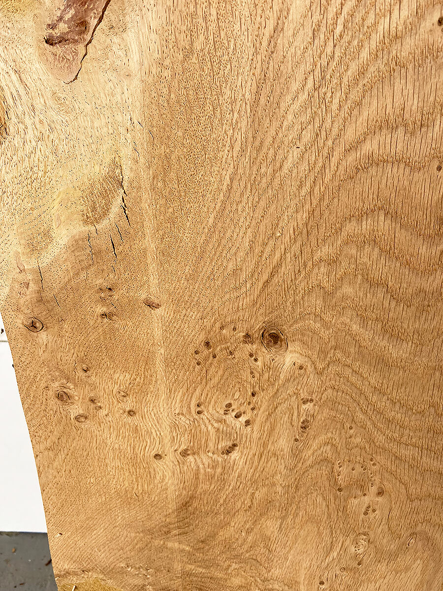 Oak - Live Edge Pippy Board